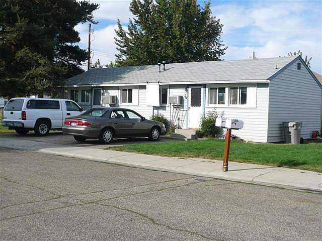1st image of 5188/5198 N Quinella St