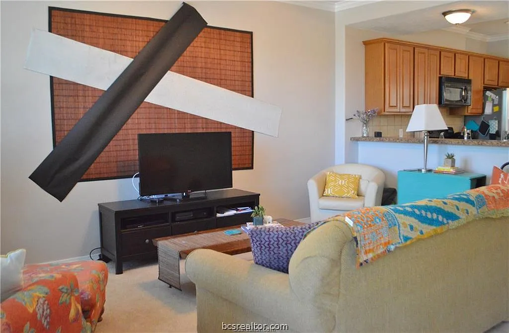 2 bed, 2.5 bath, 1133 sqft, $1,425 — Photo 2