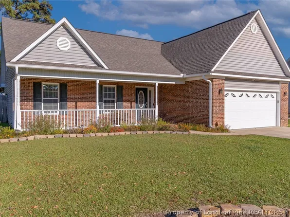 182 Livingston Dr, Raeford, NC 28376