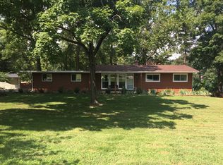 7 Stardust Ct, Ballwin, MO 63021