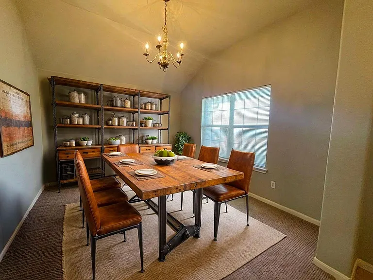 2305 Bakers Way — Photo 3