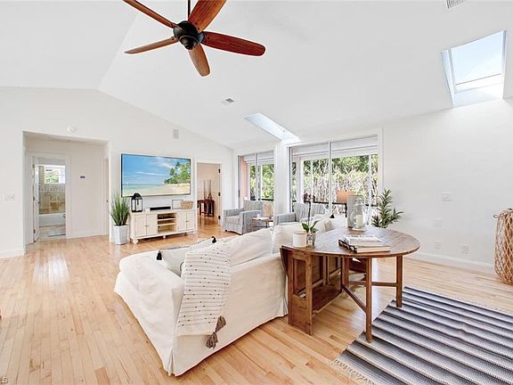 2nd image of 27535 Hickory Bay Dr