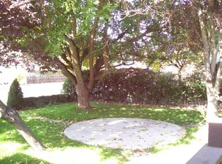 944 N 3rd St, Central Pt, OR 97502