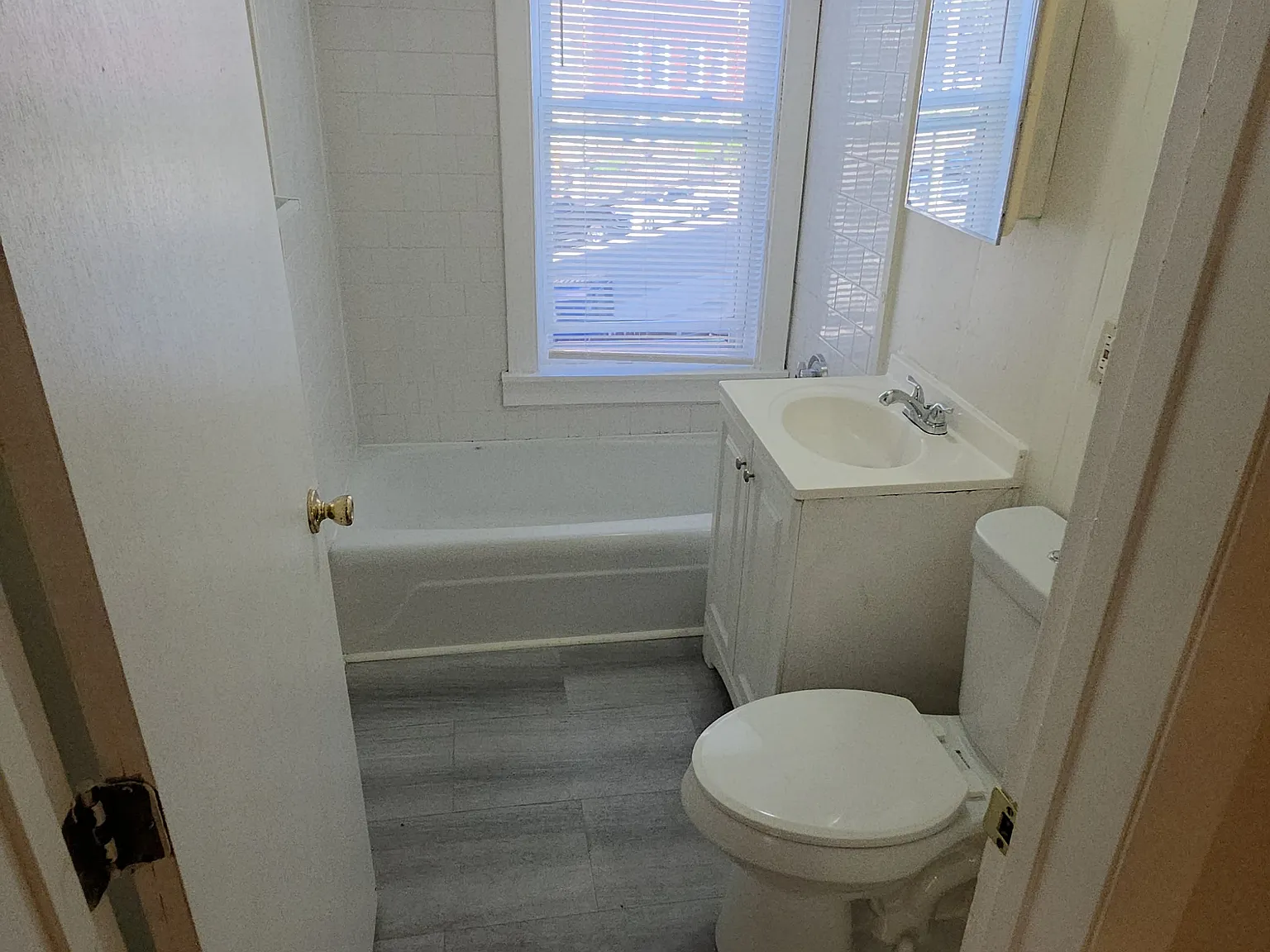 21 Saint Joseph St — Photo 2