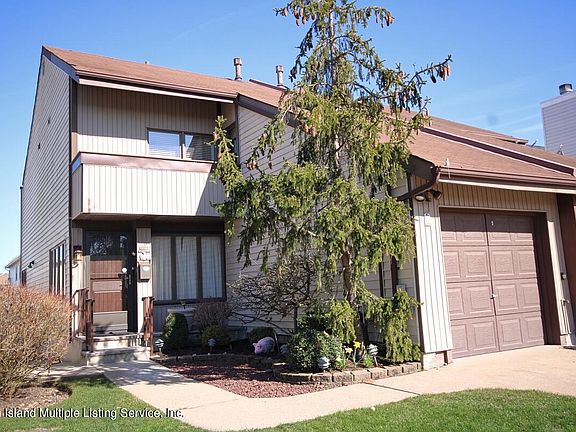 2nd image of 7 McArthur Ave