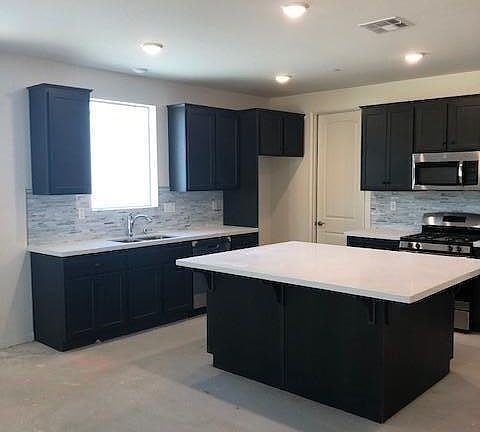 3rd image of 82700 Burnett Dr