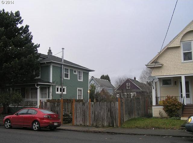 1st image of 3725 SE Belmont St #A