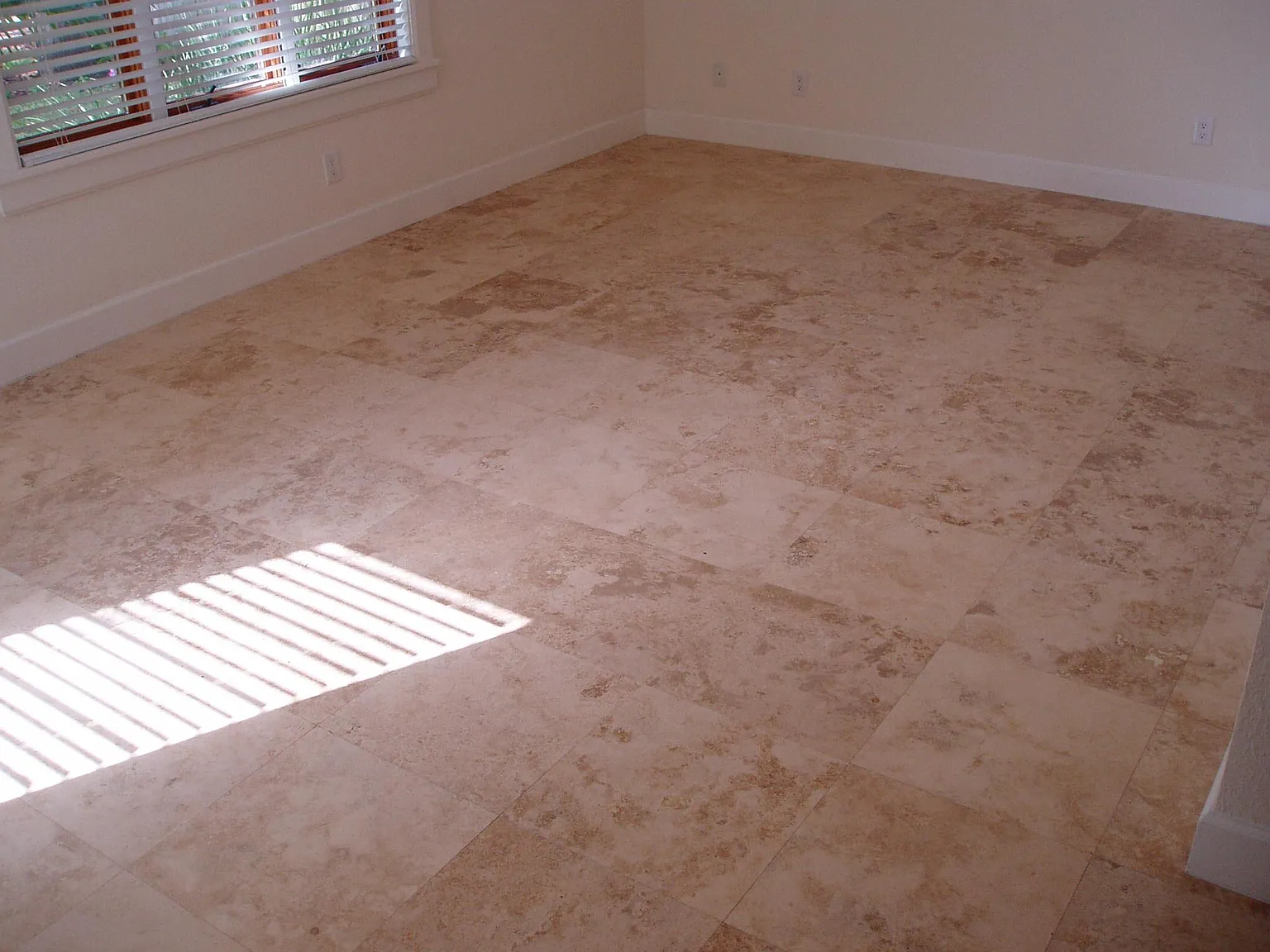 3 bed, 3.5 bath, 2895 sqft, $5,000 — Photo 4
