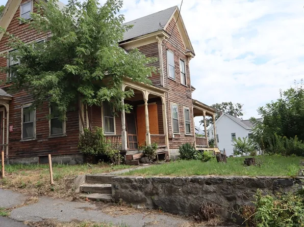 45 Dunfey St, Lowell, MA 01854