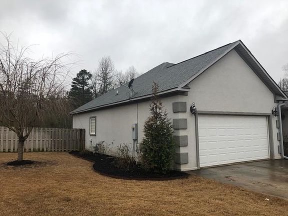 2nd image of 60 Aberdeen Cir