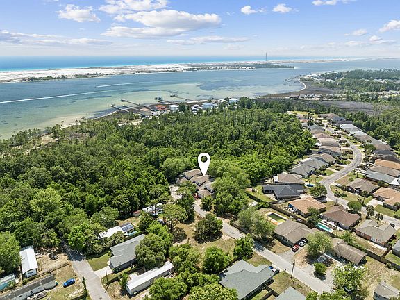2nd image of 122 Dolphin Rd #3