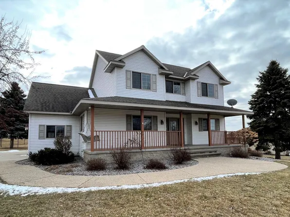 101 Sunrise Trl, Sauk Centre, MN 56378