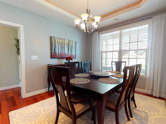 3rd image of 4722 Saintsbury Ct