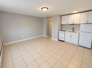 5657 W Fullerton Ave APT 308, Chicago, IL 60639