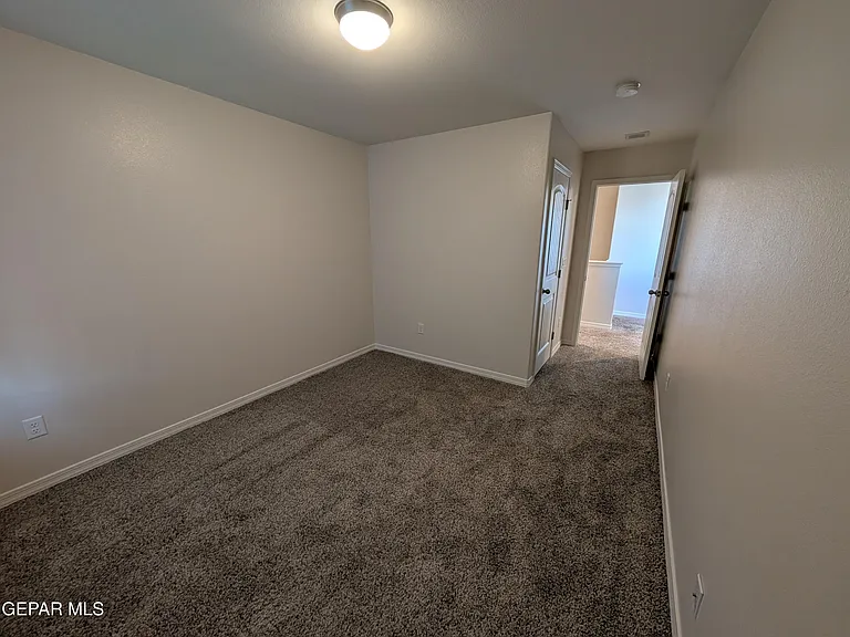 517 La Entrada Cir — Photo 20