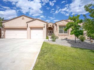 1004 Coyote Bush Rd NE, Rio Rancho, NM 87144