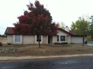 17228 Circle Dr, Madera, CA 93638
