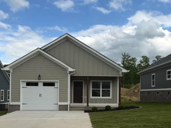 1015 McCann Dr SE, Cleveland, TN 37311