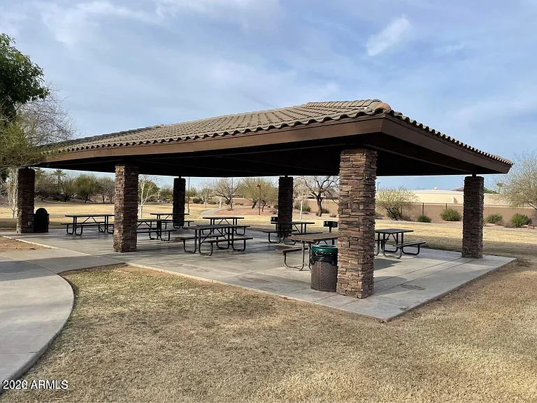 30916 W Verde Ln — Photo 37