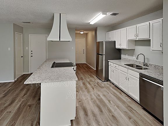 5th image of 13619 Primwood St