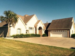 7635 Holmes Rd, Nederland, TX 77627