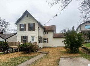 248 Dillon St, Dubuque, IA 52003