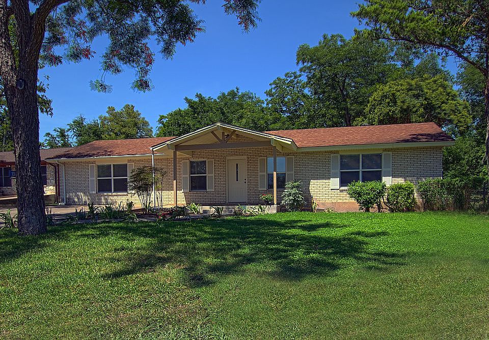 1st image of 108 Paradise Ave