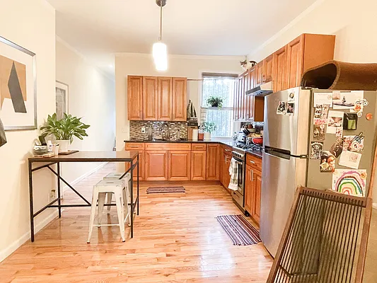 Rented by Ulas Real Estates Inc | media 20