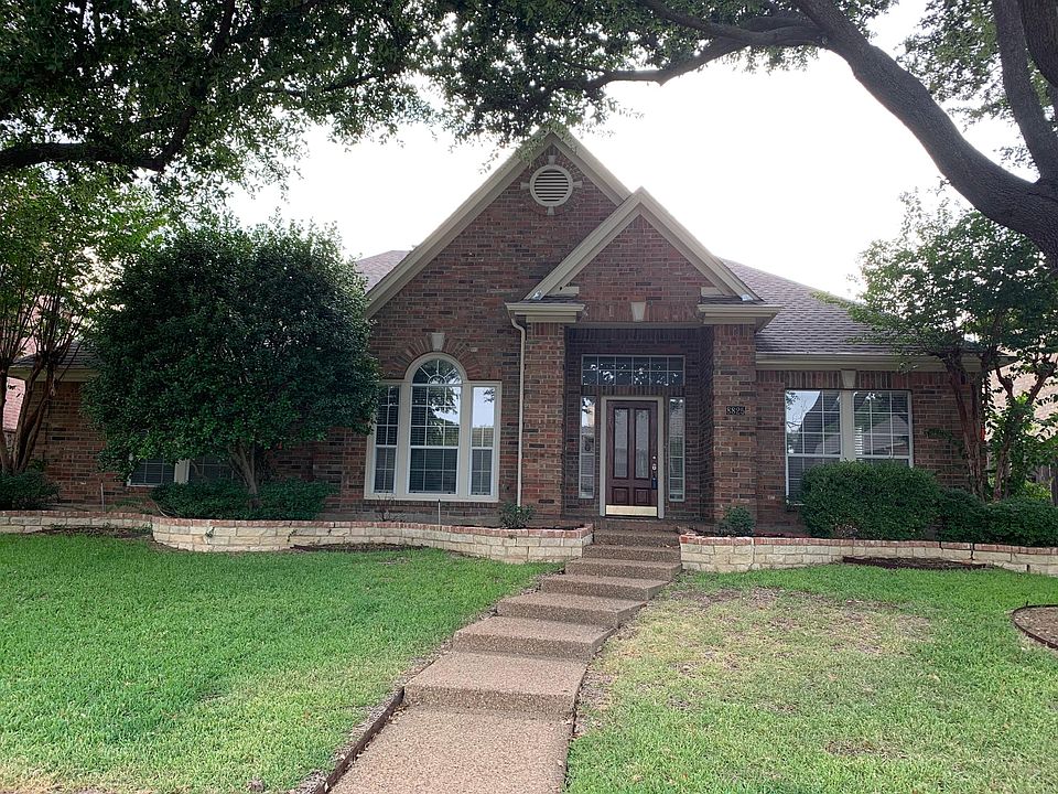 8825 High Meadows Dr