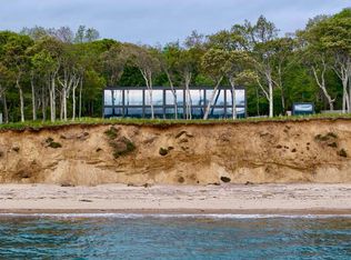 32 Hedges Banks Dr, East Hampton, NY 11937