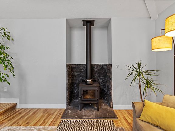 5th image of 10450 Alta Sierra Dr
