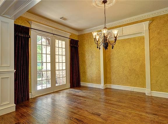 5th image of 3720 Treemont Ct