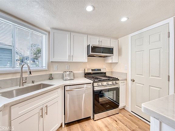 5th image of 205 Santa Rosa Ct