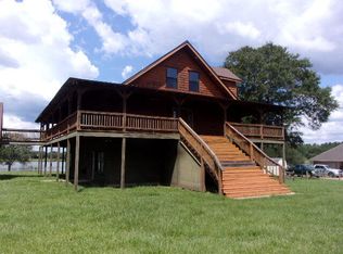 32 Lunker Ln, Poplarville, MS 39470