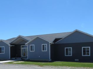 40 E 7th St, Cowley, WY 82420
