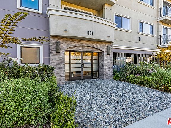 4th image of 901 S Gramercy Dr #202