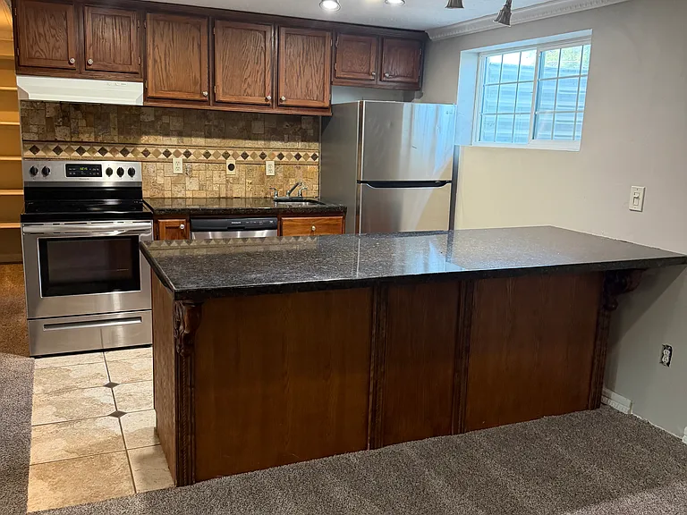 118 E 7420 S — Photo 3