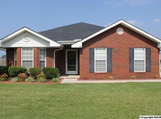 100 Meadowglade Ln, Madison, AL 35758