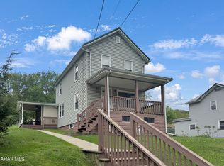 322 Main St, Vintondale, PA 15961