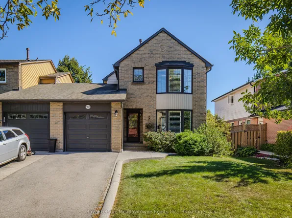 902 Laurier Ave, Milton, ON L9T 4H6