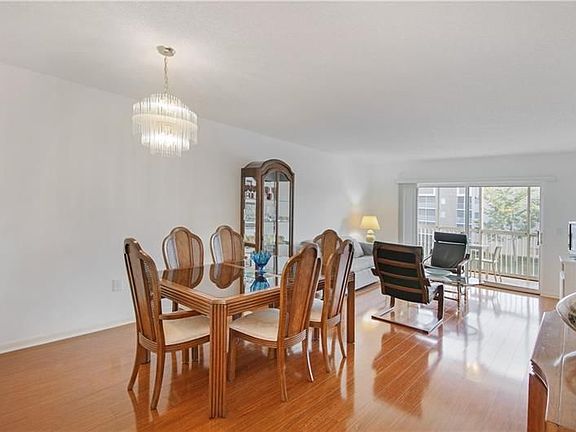 5th image of 9537 Weldon Cir APT I307