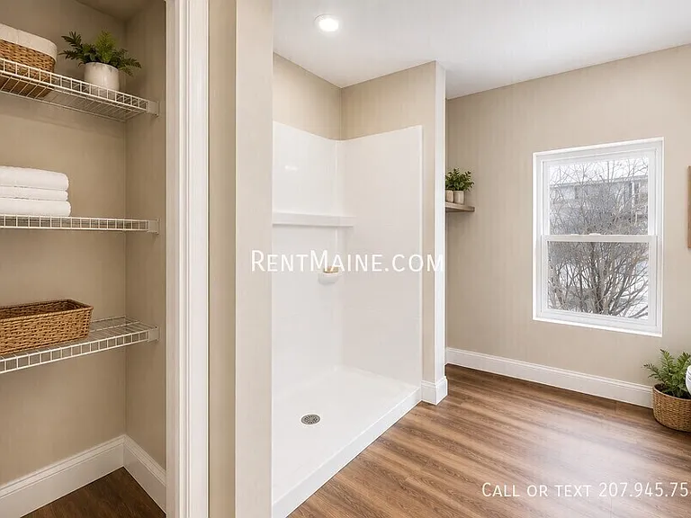 392 S Main St #1 — Photo 15