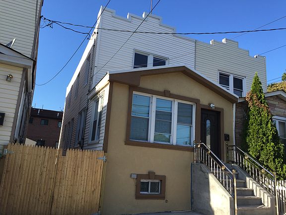 2nd image of 16617 111th Ave