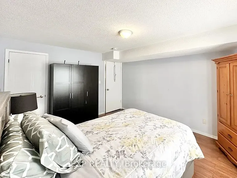 52 Waywell St N #BASEMENT — Photo 7