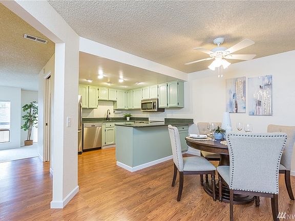 5th image of 10908 NE 34th Pl APT 2