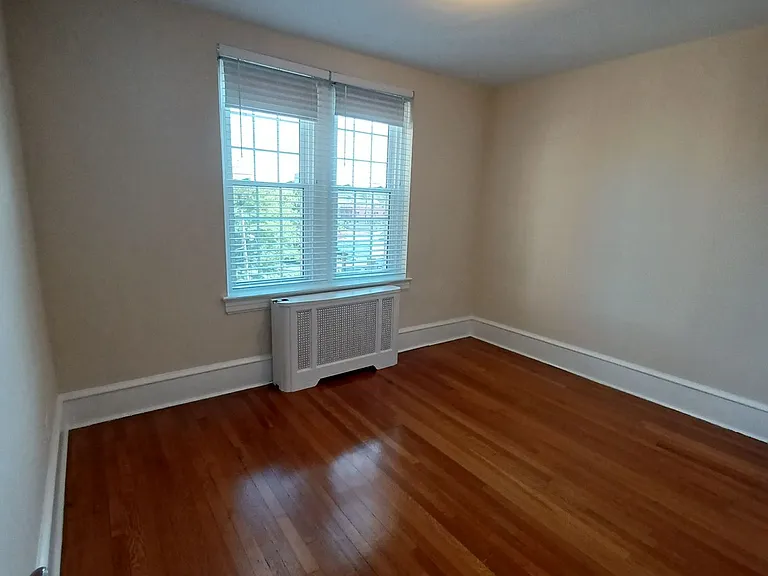 2 Linden Ave #B200 — Photo 3