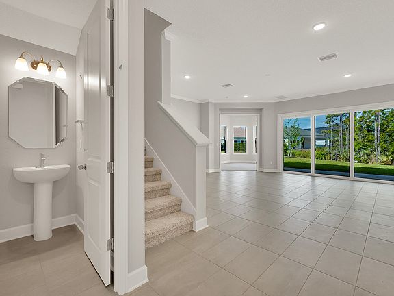 4th image of 376 Potters Mill Trl