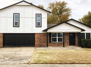 411 W Fairlane Pl, Sapulpa, OK 74066