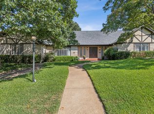 1922 Timbergrove Cir, Dallas, TX 75208