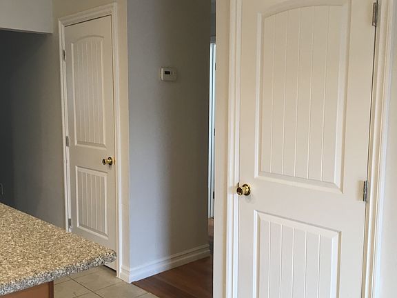 Linen and kitchen pantries 